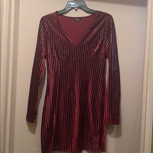 Burgundy V-Neck velvet body con dress